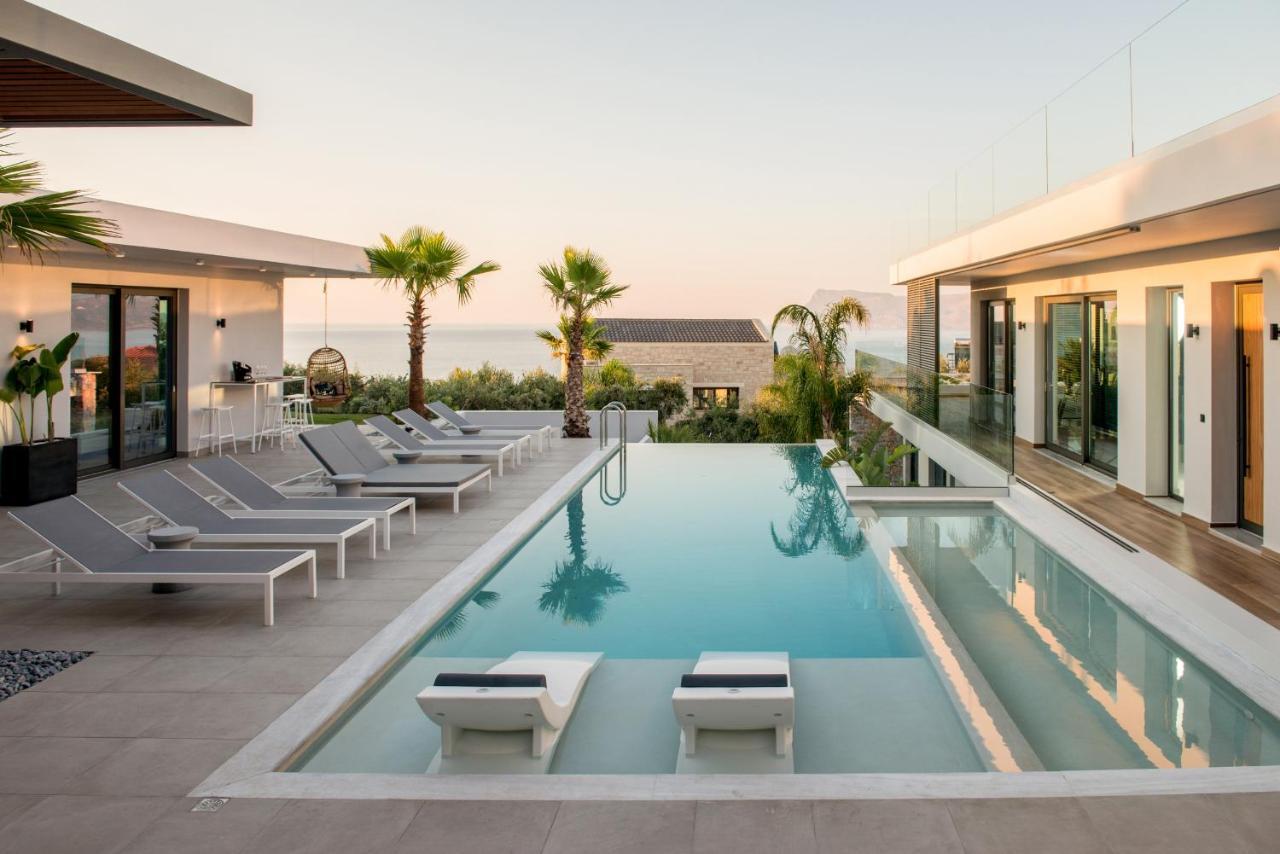 Villa Lydia I Superb Views, Two Pools, Next To The City Kíssamos Exteriör bild